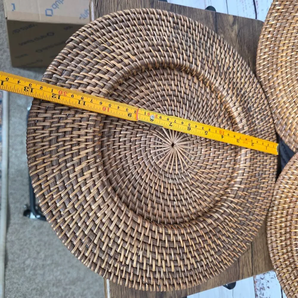 Unbranded placemats are